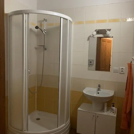 Lodge Pri Vode Kelca