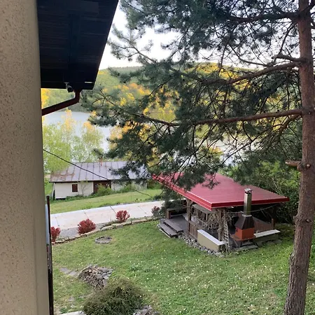 Jaktstuga Pri Vode *